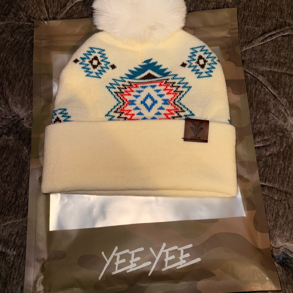 Yee Yee Cream Beanie with Blue and Red Pattern